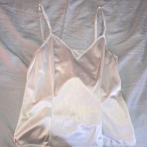 Silky whit tank top